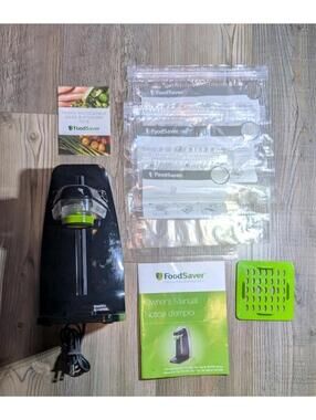 FoodSaver Fresh Food Preservation System - FM1100 Bags And Manuel Tested Black